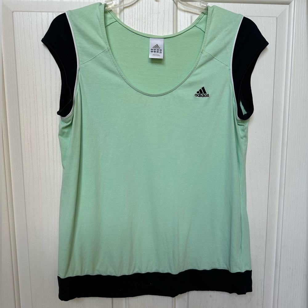 Adidas Teal Tennis/Pickleball/Golf Cap Sleeve Shirt excellent condition